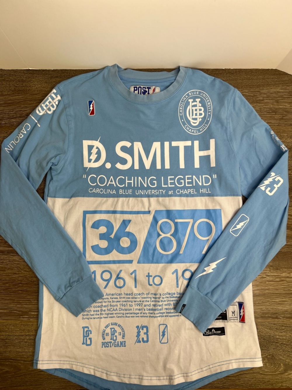 Post Game D. Smith “Coaching Legend” UNC Carolina Blue Long Sleeve Tee Medium